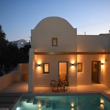 Santorini - - Sleeps 4 - Pool - Parking * Mesaria
