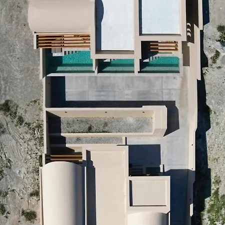 Santorini - - Sleeps 4 - Pool - Parking * Mesaria